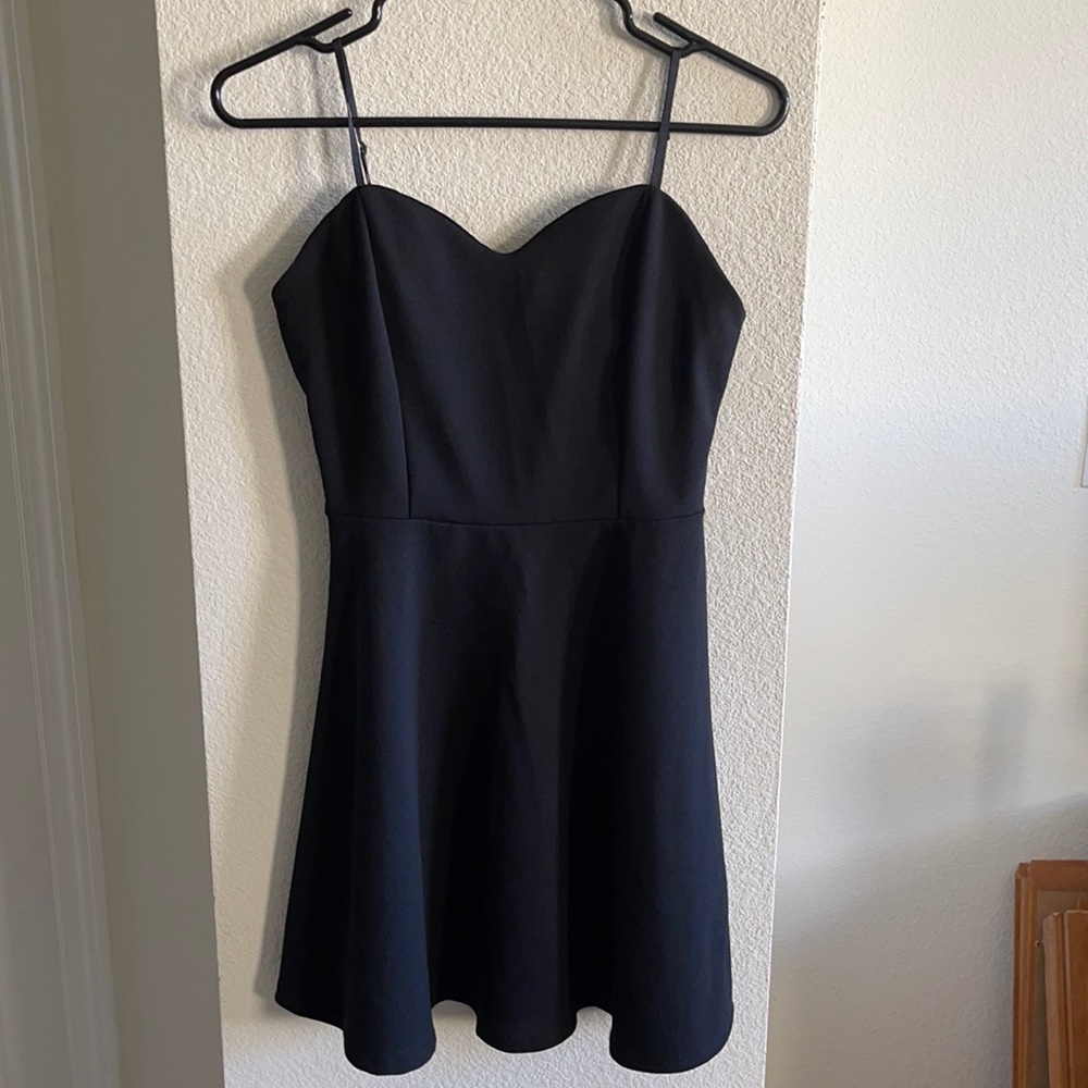 BLACK DRESS - NOBLE U - NEW